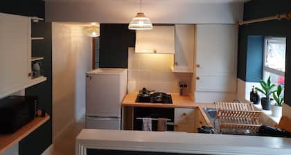 Cosy Peacehaven. Free on site Parking! Pet friendly!