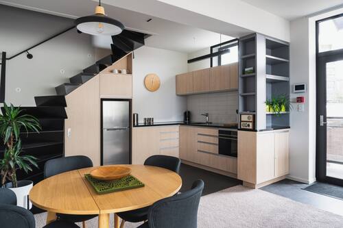 City Apartment, City View | Private kitchen