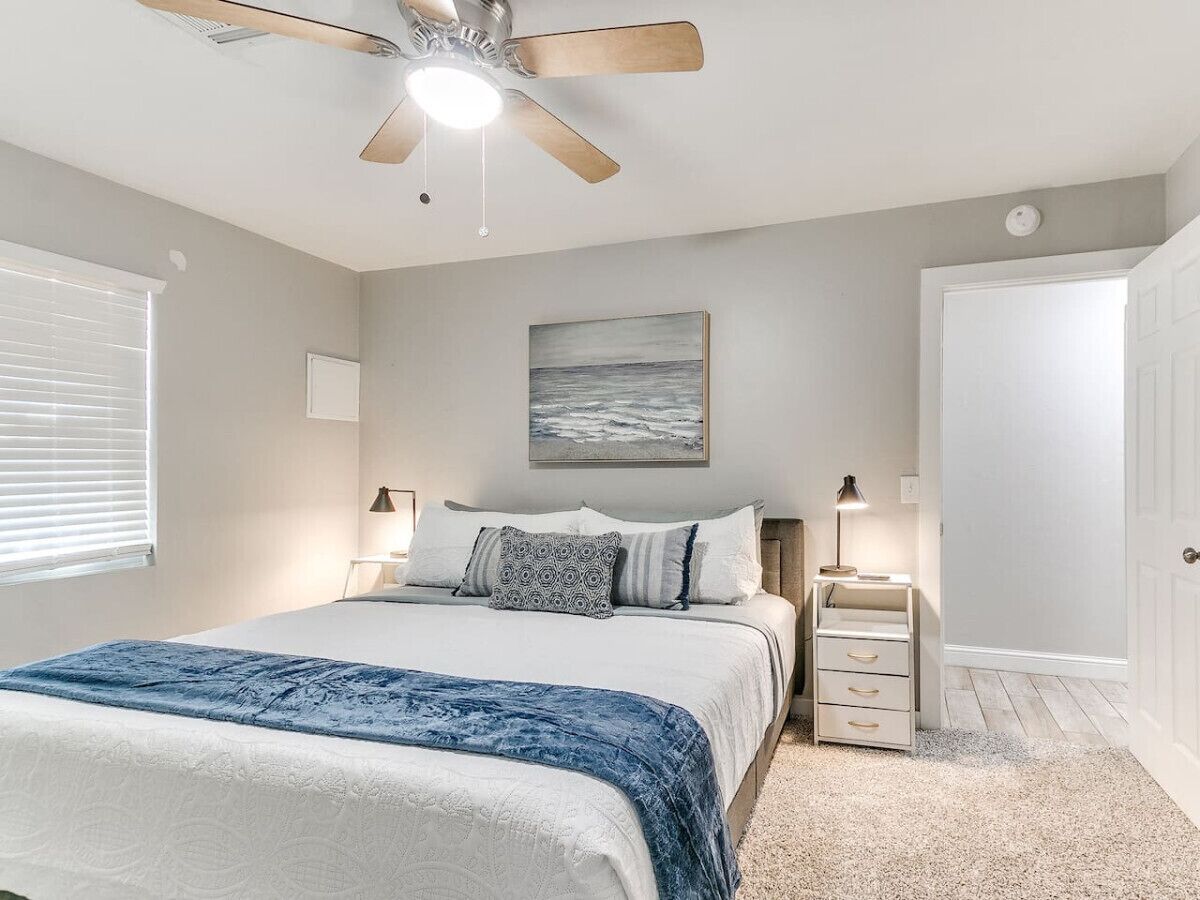 3 bedrooms, desk, iron/ironing board, WiFi