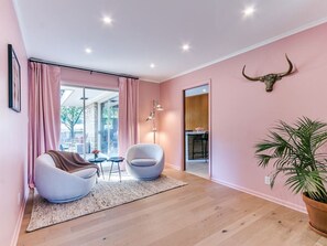 Interior - Desert Rose: 1950s southwest modern home (Tulsa)