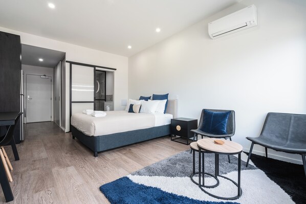 Living area - City Centre Apartment on Hanover - Studio 1 (Dunedin)