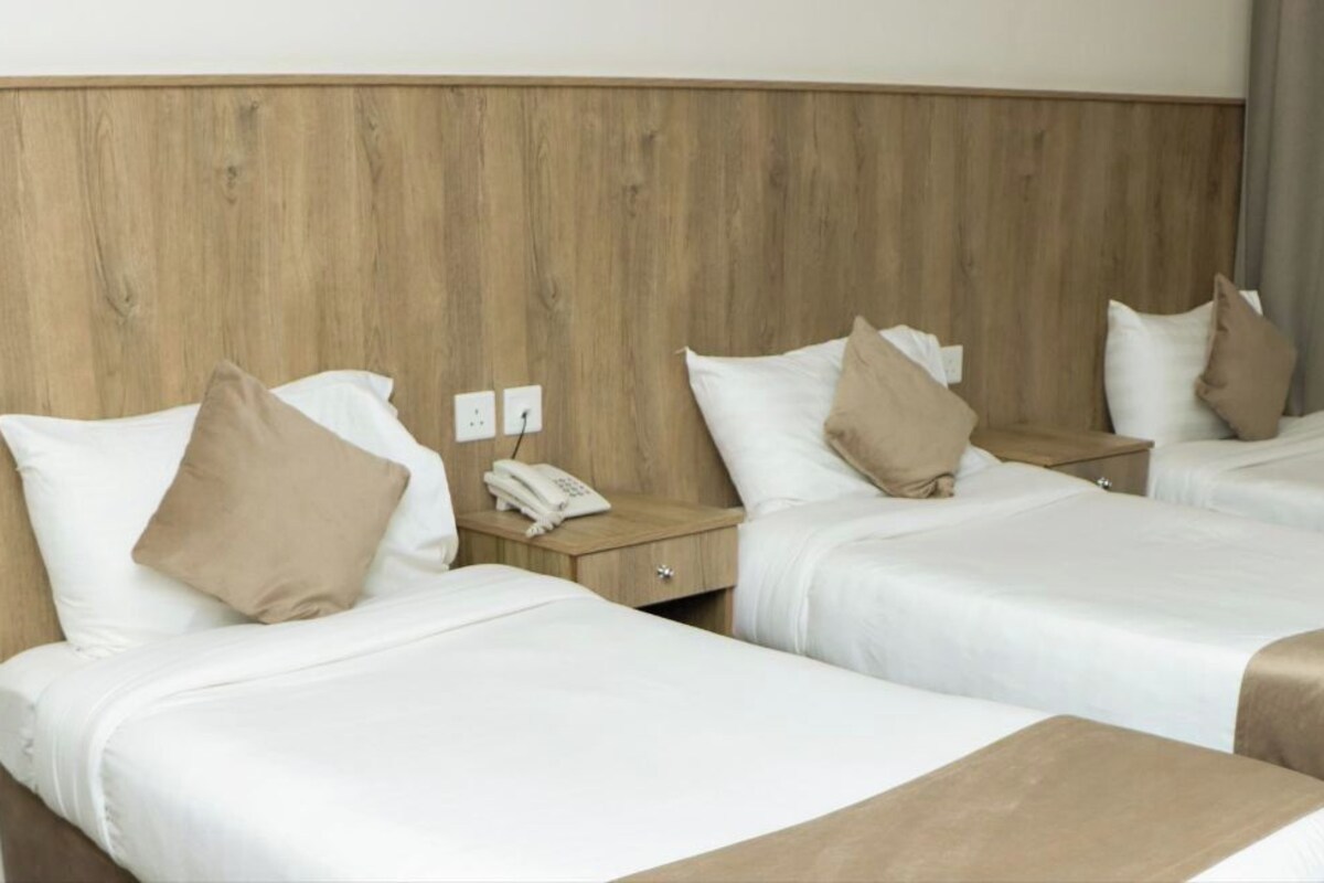 Standard Triple Room | WiFi (free)