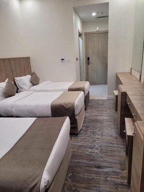 Standard-Dreibettzimmer | Kostenloses WLAN