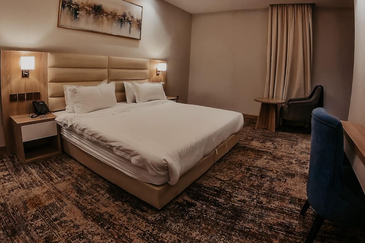 Chambre Double Ăconomique | 1 chambre, literie de qualitĂ© supĂ©rieure, surmatelas