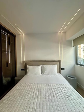 Comfort Apartment, Private Bathroom, Overwater
