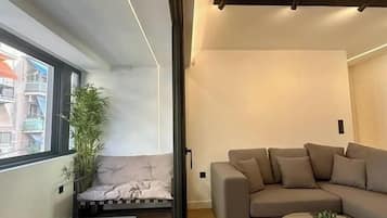 Comfort-huoneisto, oma kylpyhuone, veden päällä | Oleskelualue