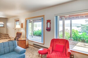 House (3 Bedrooms) | Interior - Coeur D'alene, Idaho Lake House W/beautiful Views! (Worley)