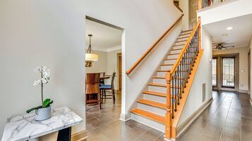 Rumah (5 Bedrooms) | Interior