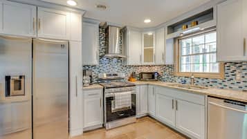 Rumah (5 Bedrooms) | Interior