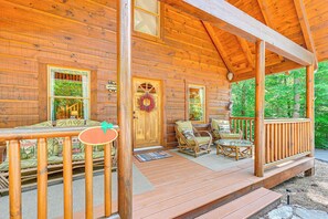 House (1 Bedroom) | Interior - Serene Cabin < 1 Mi to Fairy Stone State Park! (Stuart)