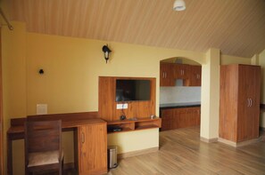 Premium Single Room, Valley View | Private kitchen | Electric kettle - Splendid view Eco orchard resort  (Rajgarh)
