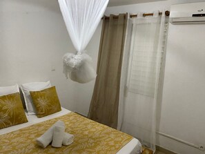 3 chambres, bureau, fer et planche à repasser, Wi-Fi gratuit