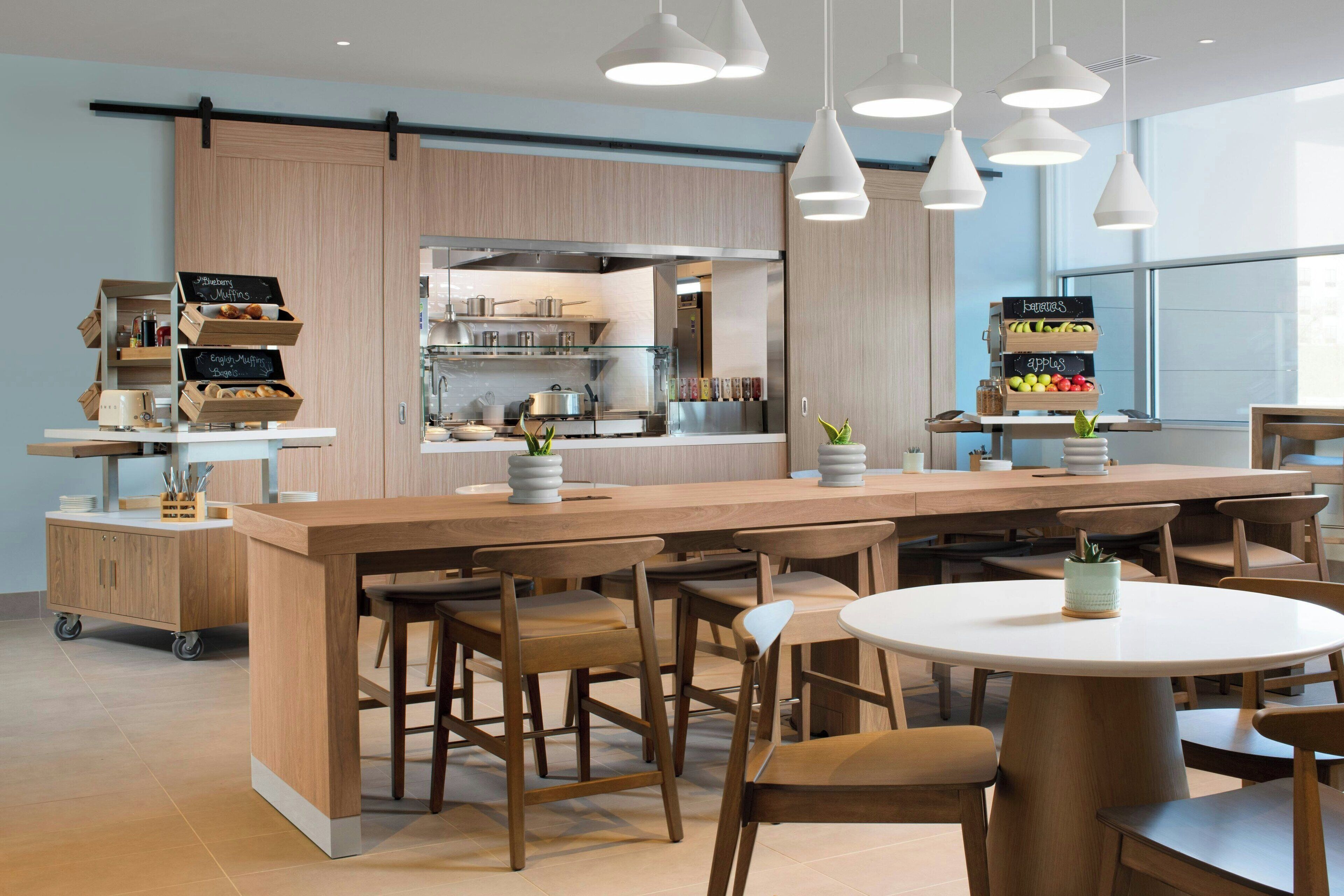 Free daily cooked-to-order breakfast