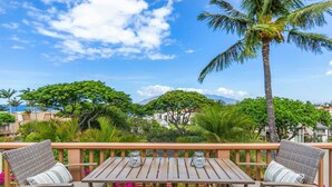 Condo, 2 phòng ngủ | Khu ẩm thực ngoài trời