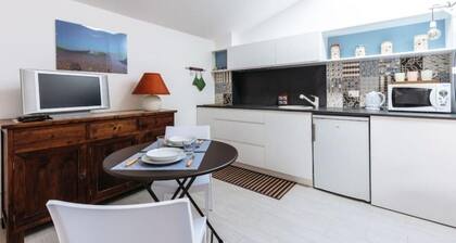 shell Maqueda, bright and quiet apartment in the heart of the city