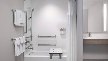 Perlengkapan kamar mandi ramah lingkungan, pengering rambut, dan handuk