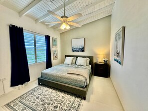 3 bedrooms, iron/ironing board, free WiFi, bed sheets - Casa Playa: 3BR/2BA, sleeps 8  Air conditioned (Cabo Rojo)