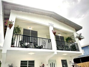 Terrace/patio - Casa Playa: 3BR/2BA, sleeps 8  Air conditioned (Cabo Rojo)