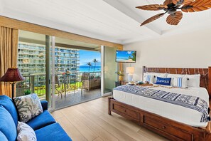 Iron/ironing board, free WiFi, bed sheets - Ocean View steps from beach, dining, shopping 513 (Lahaina)