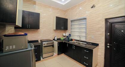 Charming 2-Bedroom House in Ajah with AC & WiFi