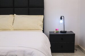 2 quartos, ferros/tábuas de passar roupa, Wi-Fi, roupa de cama