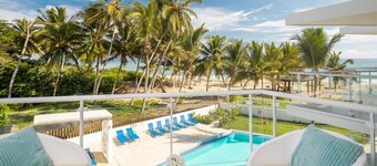 Direct View and Access to the Beach!