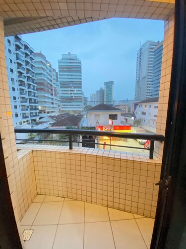 Pé Na Areia Praia da Guilhermina III