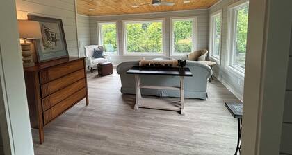 Spacious, Light Filled Apt. - Nestled along the Tuckasegee River, 2 Mi. from WCU
