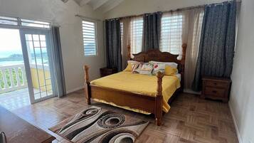 4 slaapkamers, een strijkplank/strijkijzer, wifi, beddengoed