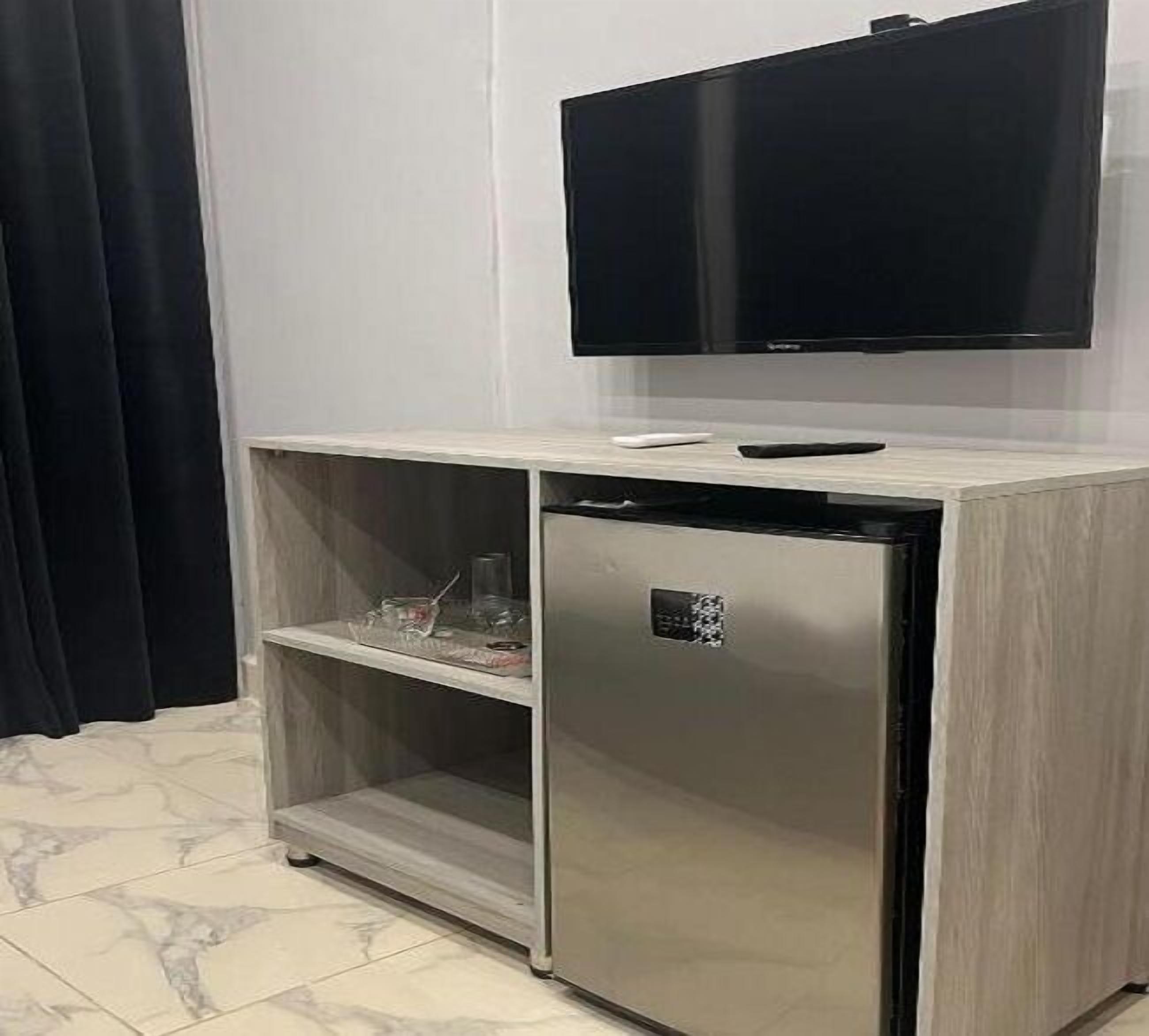 Family Double Room, Balcony | Mini fridge