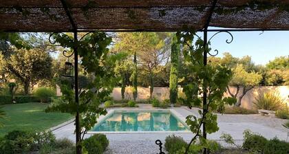 Charming villa in Provence near village- promotion last minutes.