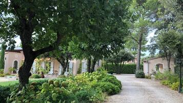 Enceinte de lâhĂ©bergement