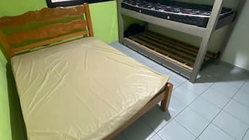 1 bedroom, iron/ironing board, WiFi