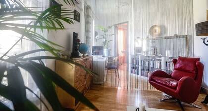 Apartamento Modernista muy Luminoso con Todas las Comodidades
