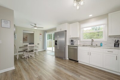 NEW!!! Immaculate Home with Private Pool! Close to Pro Football Hall of Fame!