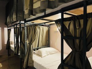 Zimmer, Gemischter Schlafsaal, Nichtraucher