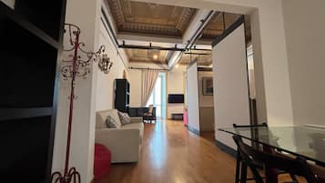 Studio, Stadtblick | Wohnbereich
