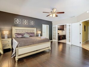 5 chambres, bureau, fer et planche à repasser, Wi-Fi