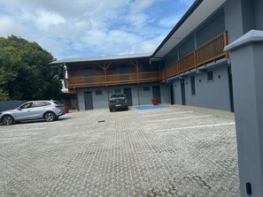 Exterior - Hostel Toucan Rés Francis avec Piscine (Cayenne)