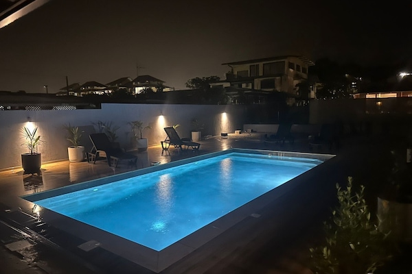 Kolam renang terbuka