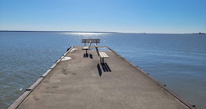 Waterfront Cottage w/ boat dock