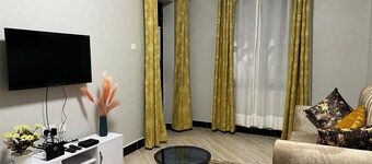 Sandalwood Home 4- 8min to the airport and 2 min to big shopping malls