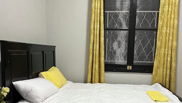 1 bedroom, iron/ironing board, WiFi, bed sheets