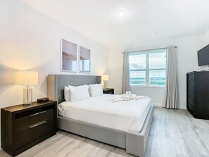 6 bedrooms, iron/ironing board, travel crib, free WiFi