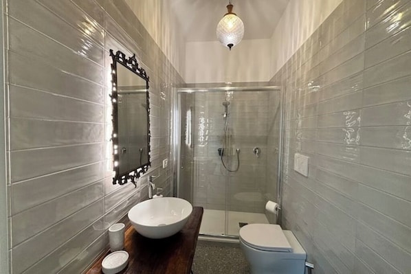 Regadera y bidet