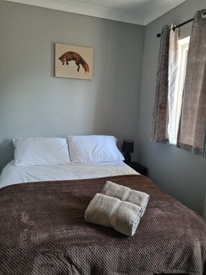 Casa | 2 habitaciones, tabla de planchar con plancha y wifi gratis 