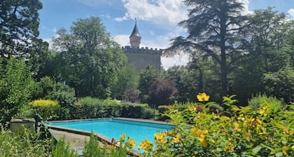 Medieval castle apartment near historic Mirepoix