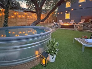 Terrace/patio - Group Getaway · Cowboy Pool · 5BR · Perfect for Bach Parties · Near Downtown (Austin)