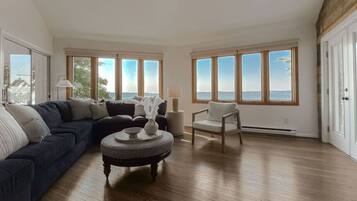 Älytelevisio, kirjoja