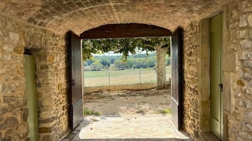 Enceinte de lâhĂ©bergement